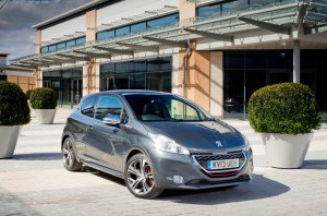cropped-697541_71794-b-peu1304_039_peugeot_208_gti.jpg