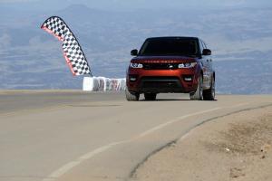 698219_LR_Range_Rover_Sport_Pikes_Peak_Record_070613_02