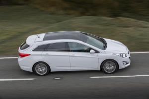 849321_hyundai_i40_tourer_023
