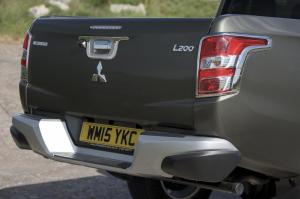 1046764_--Æ Max Earey - Mitsubishi L200 262