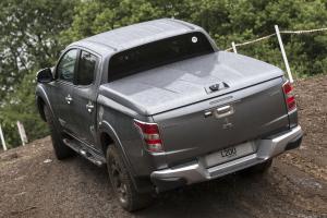 1049128_--Æ Max Earey 292