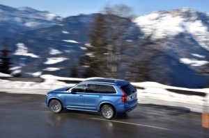 cropped-1147075_180329_volvo_xc90_t8_model_year_2017.jpg